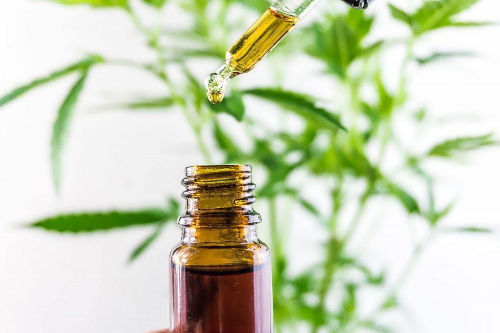 CBD Olje – Norge’s BESTE med 0,0% THC ~ CBDRevo.no